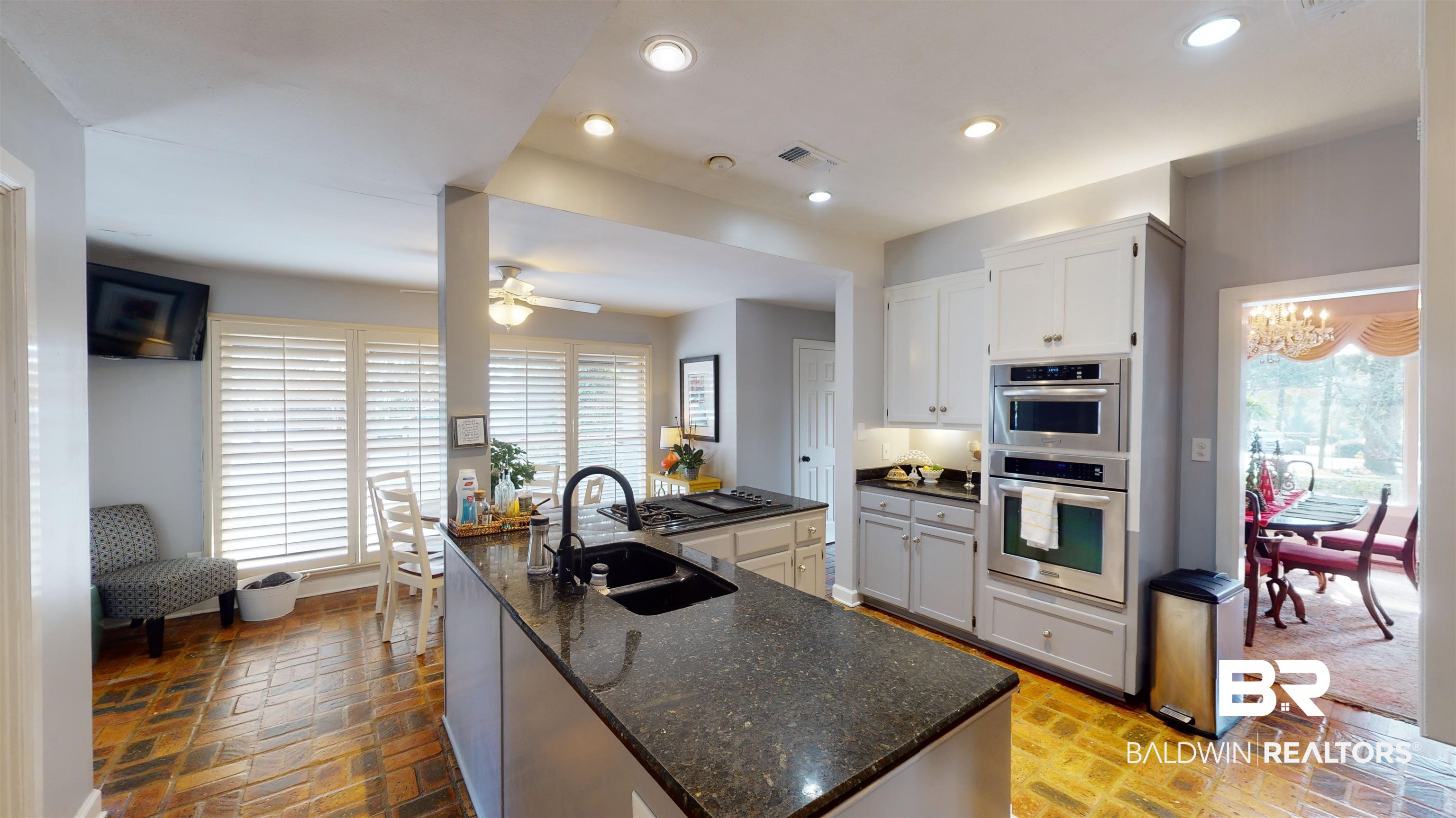 101 South Mcgregor Avenue Mobile, AL 36608 - Photo 13 of 39