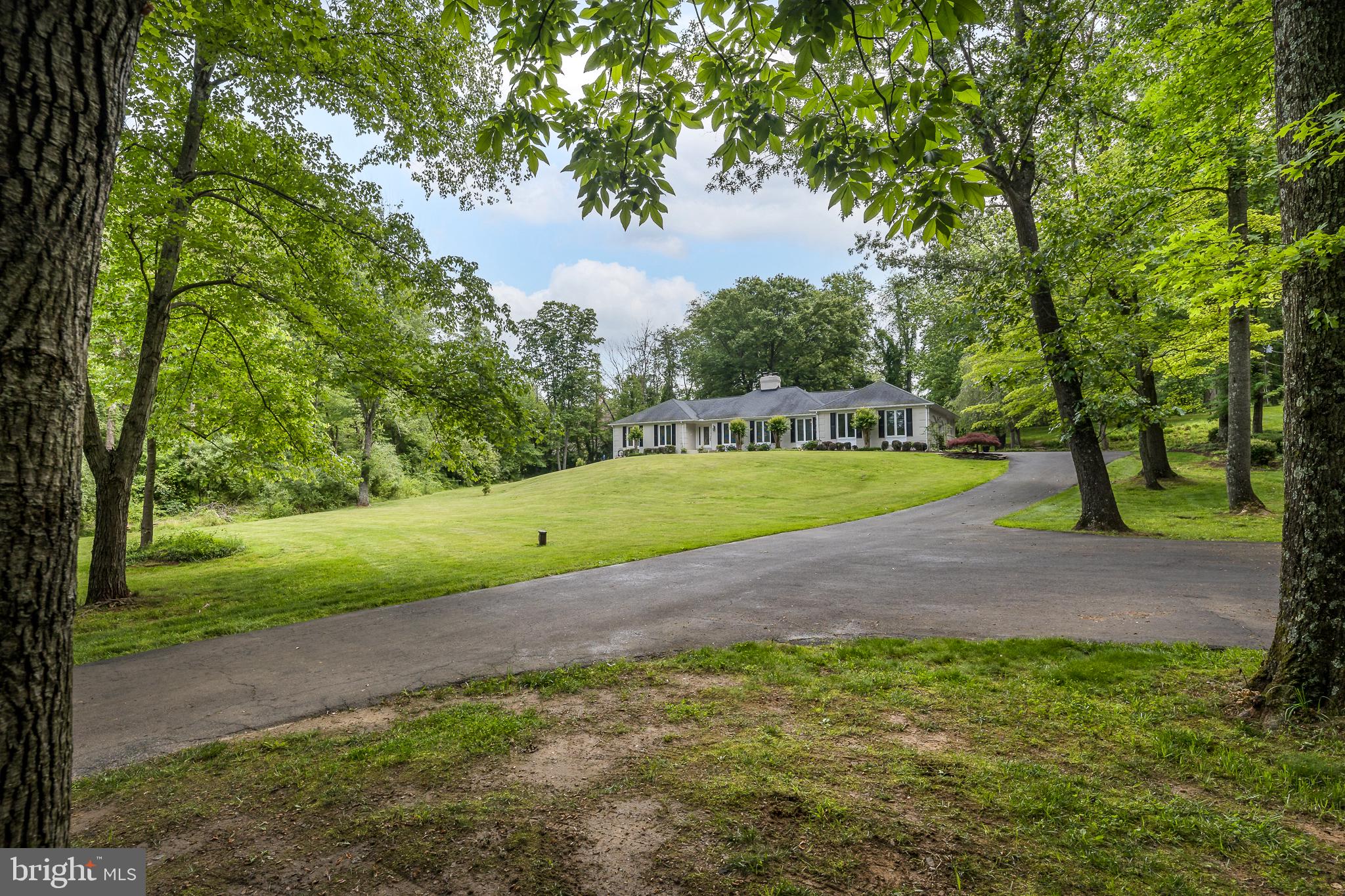 6127 Clifton Road Clifton, VA 20124 - Photo 1 of 3 Welcome to 6127 Clifton Rd., Clifton, VA