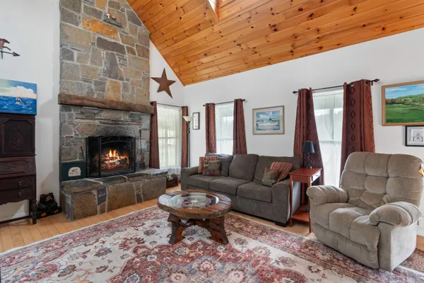 $550,000 | 292 Brook Road, Chelsea, VT 05038