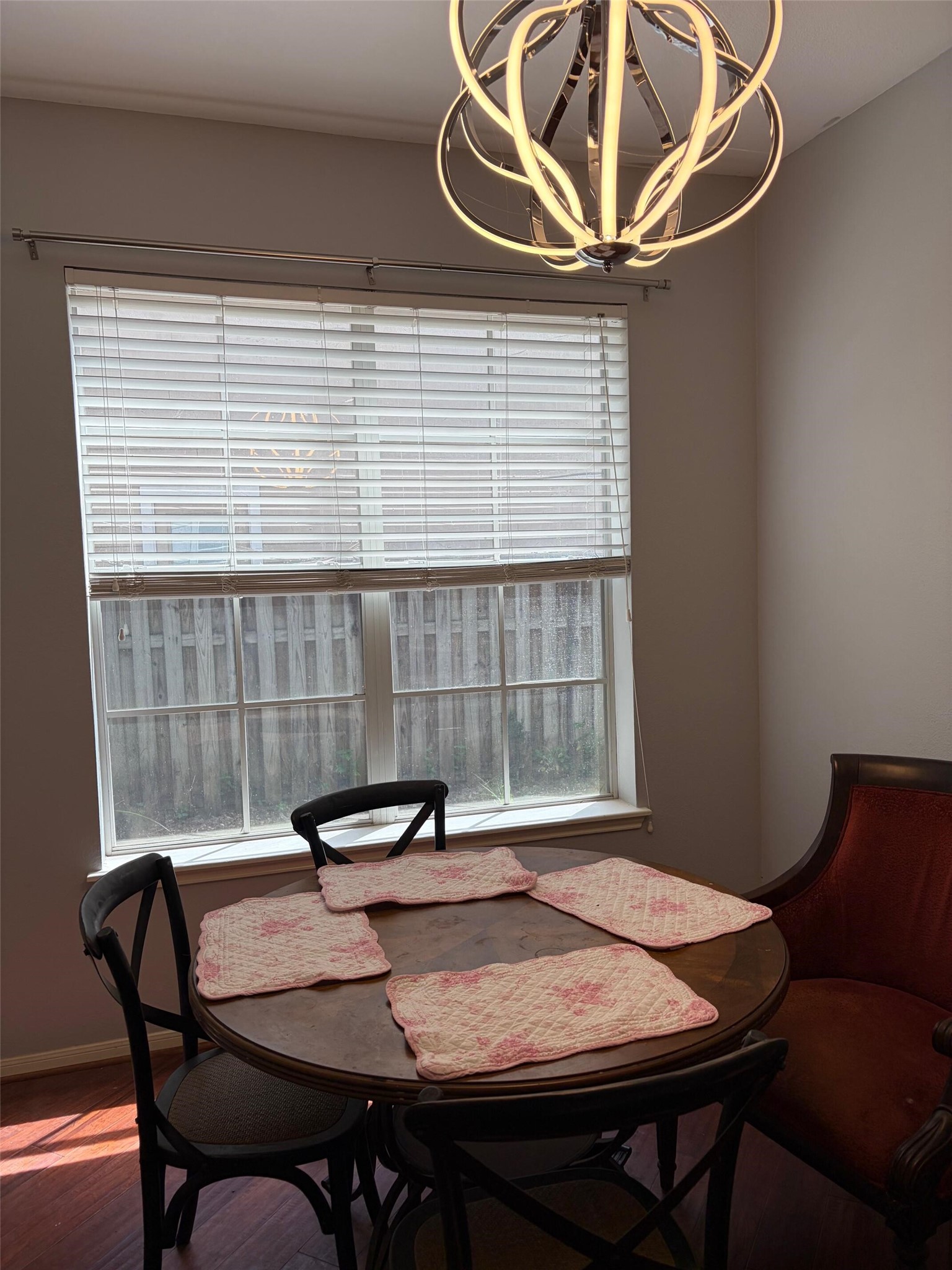 19 Lyreleaf Place Spring, TX 77382 - Photo 4 of 18