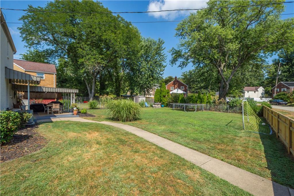 200 Fox Chapel Road Pittsburgh, PA 15238 - Photo 29 of 32 a view of a backyard with sitting area