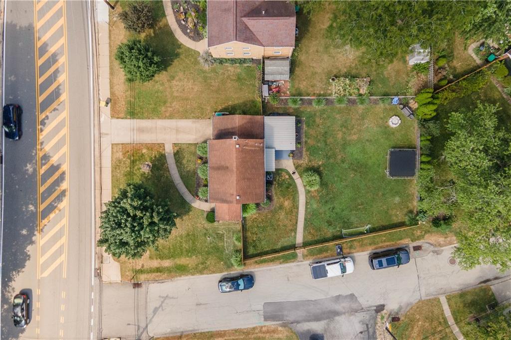 200 Fox Chapel Road Pittsburgh, PA 15238 - Photo 30 of 32 an aerial view of multiple houses with a yard