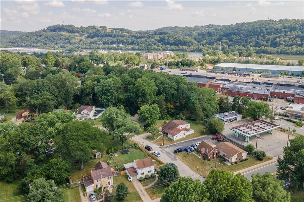 200 Fox Chapel Road Pittsburgh, PA 15238 - Photo 31 of 32 an aerial view of multiple house