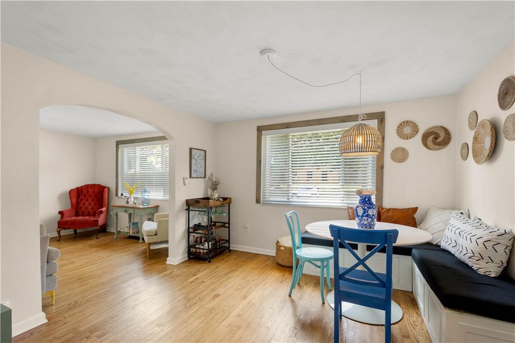 200 Fox Chapel Road Pittsburgh, PA 15238 - Photo 10 of 32 a living room with furniture and a window