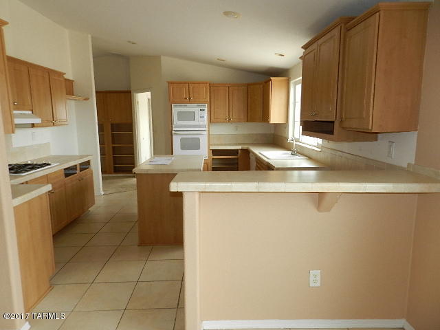 16955 West Sharps Road Marana, AZ 85653 - Photo 9 of 25