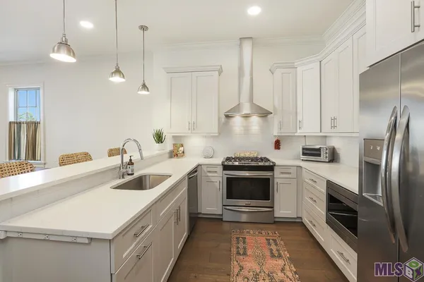 $269,000 | 8211 Village Plaza Court, Unit 2B, Baton Rouge, LA 70810