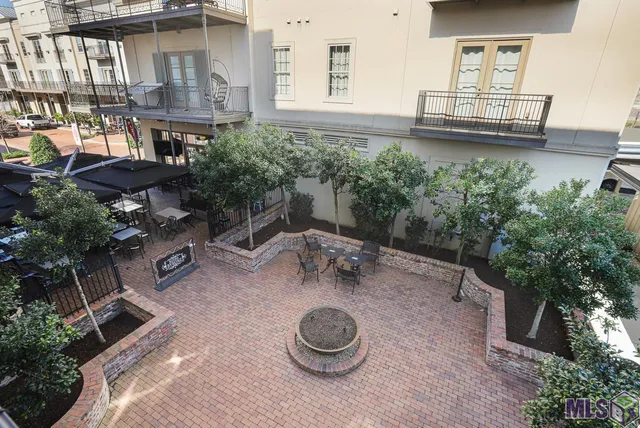 $269,000 | 8211 Village Plaza Court, Unit 2B, Baton Rouge, LA 70810