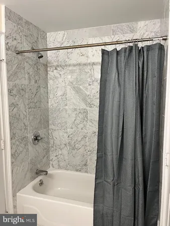 $1,900 | 1500 Chestnut Street, Unit 15I, Philadelphia, PA 19102