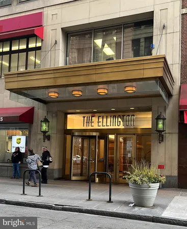 $1,900 | 1500 Chestnut Street, Unit 15I, Philadelphia, PA 19102