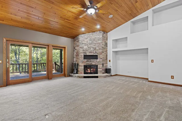 $615,000 | 810 Riverview Lane, Embarrass, WI 54929