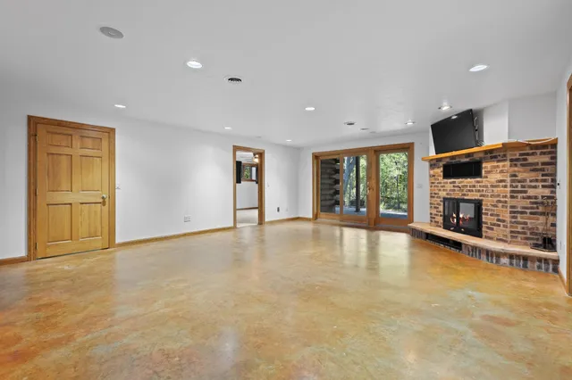 $615,000 | 810 Riverview Lane, Embarrass, WI 54929