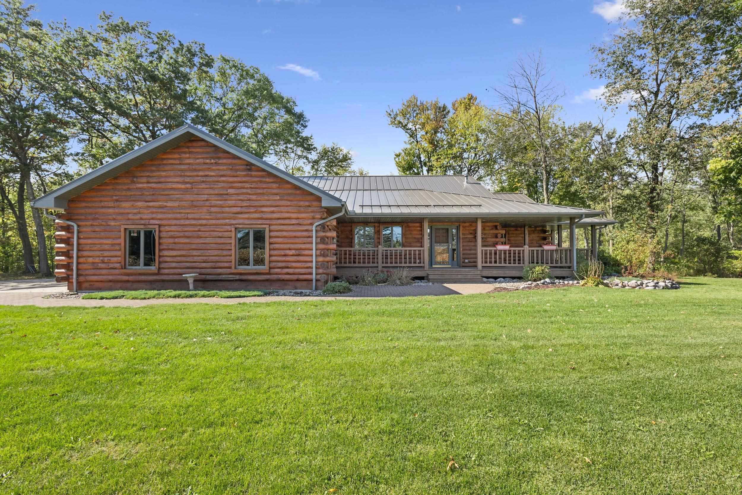 810 Riverview Lane Embarrass, WI 54929 - Photo 4 of 84