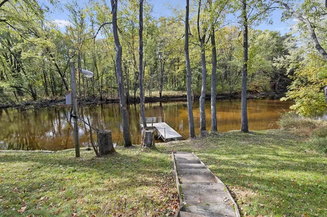 $615,000 | 810 Riverview Lane, Embarrass, WI 54929