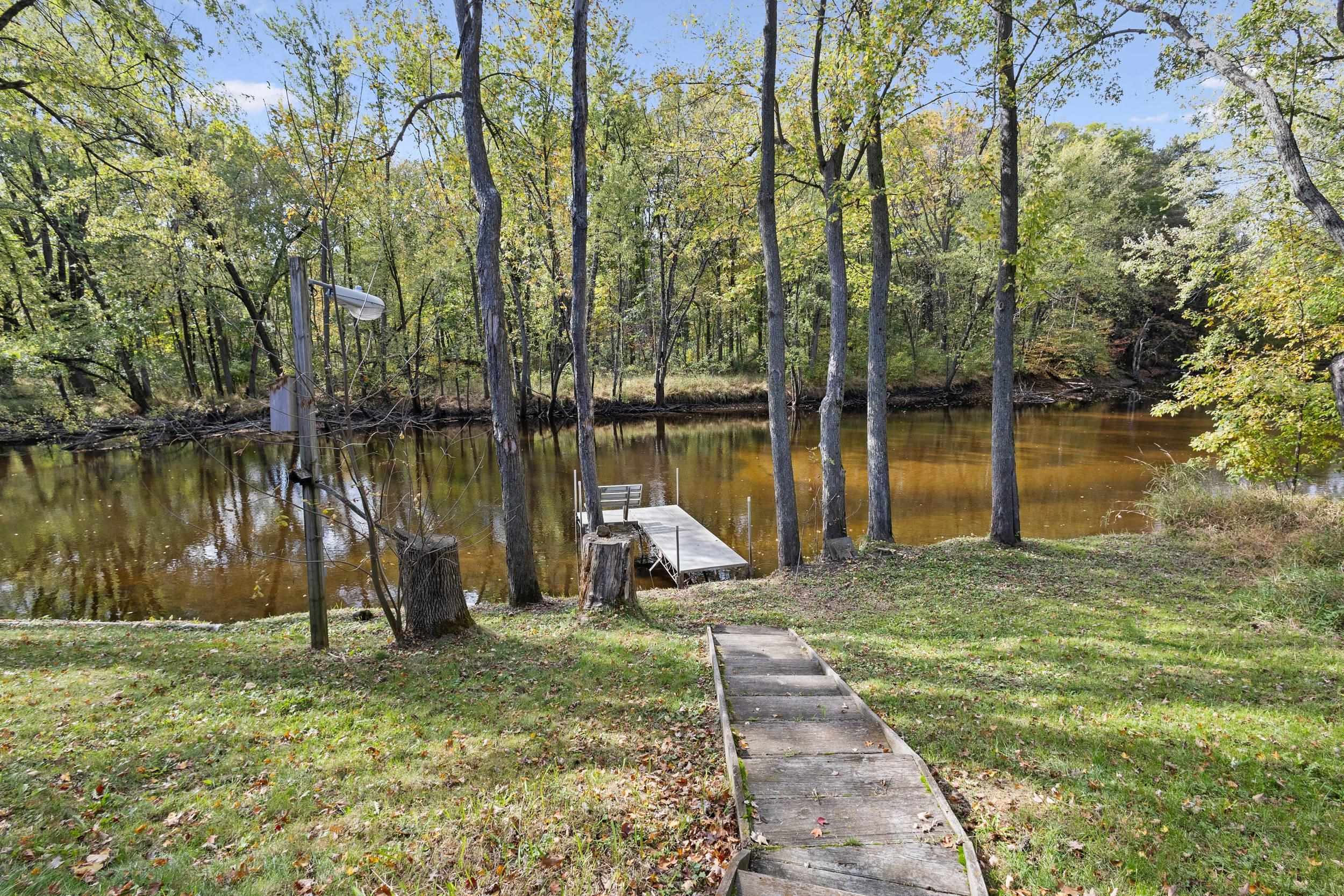 810 Riverview Lane Embarrass, WI 54929 - Photo 62 of 84