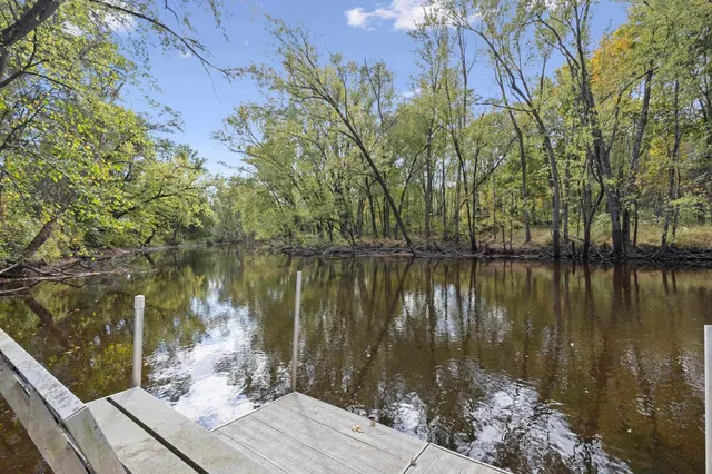 $615,000 | 810 Riverview Lane, Embarrass, WI 54929