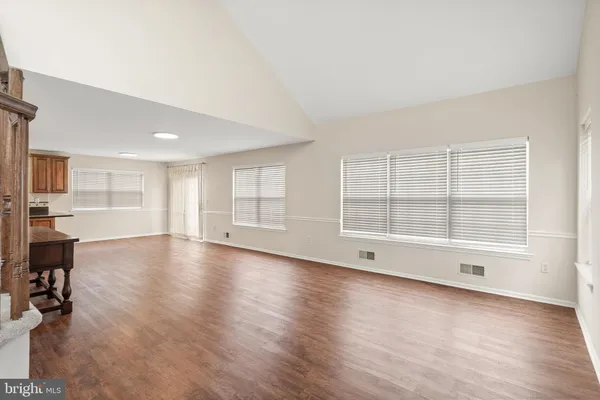 $3,900 | 87 Canal View Drive, Lawrenceville, NJ 08648