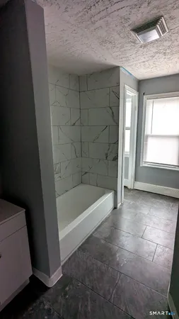 $780,000 | 120 Milne Street, Bridgeport, CT 06604