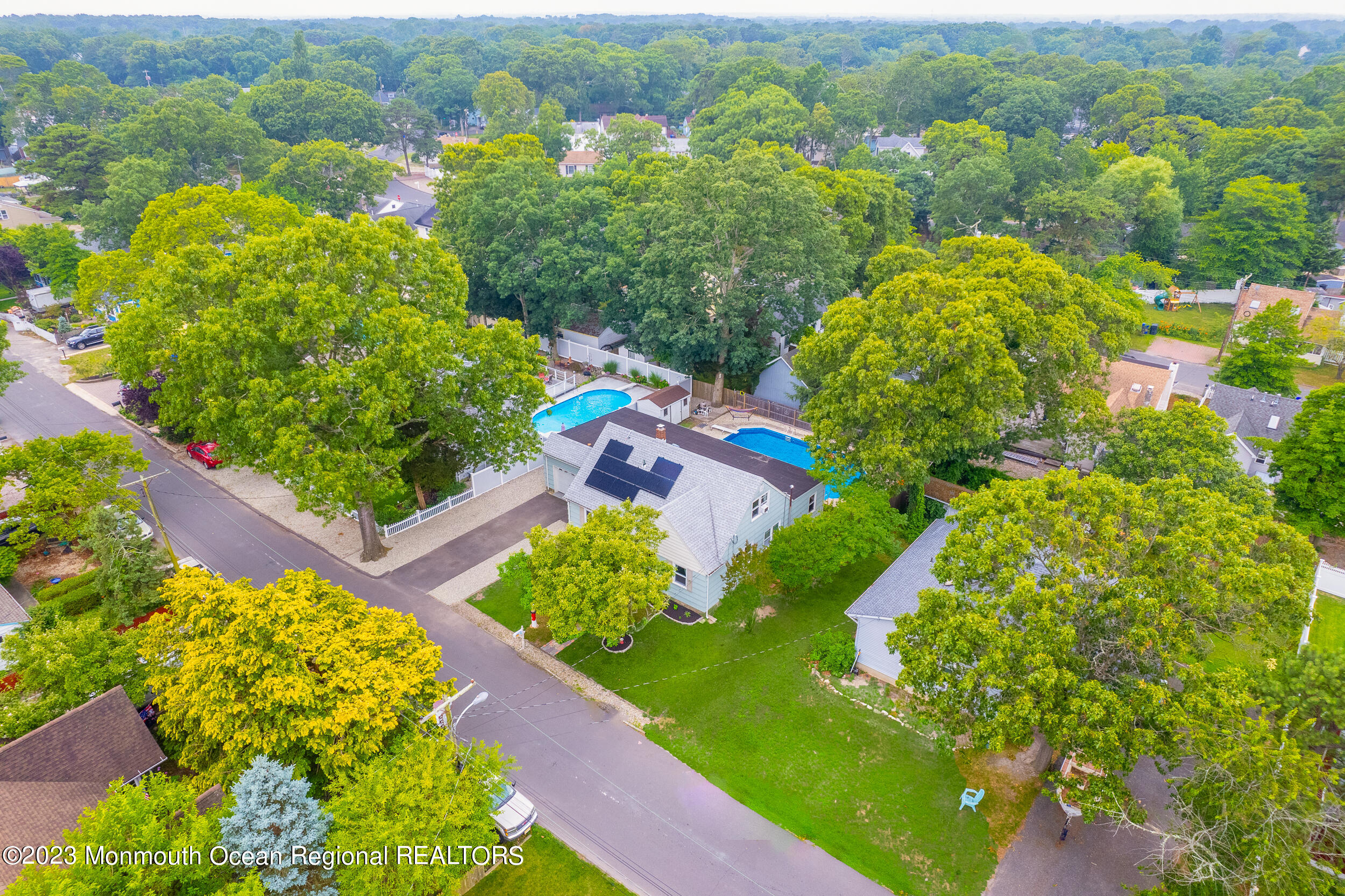 30 London Road Brick, NJ 08723 - Photo 60 of 64 an aerial view of a houses with a yard