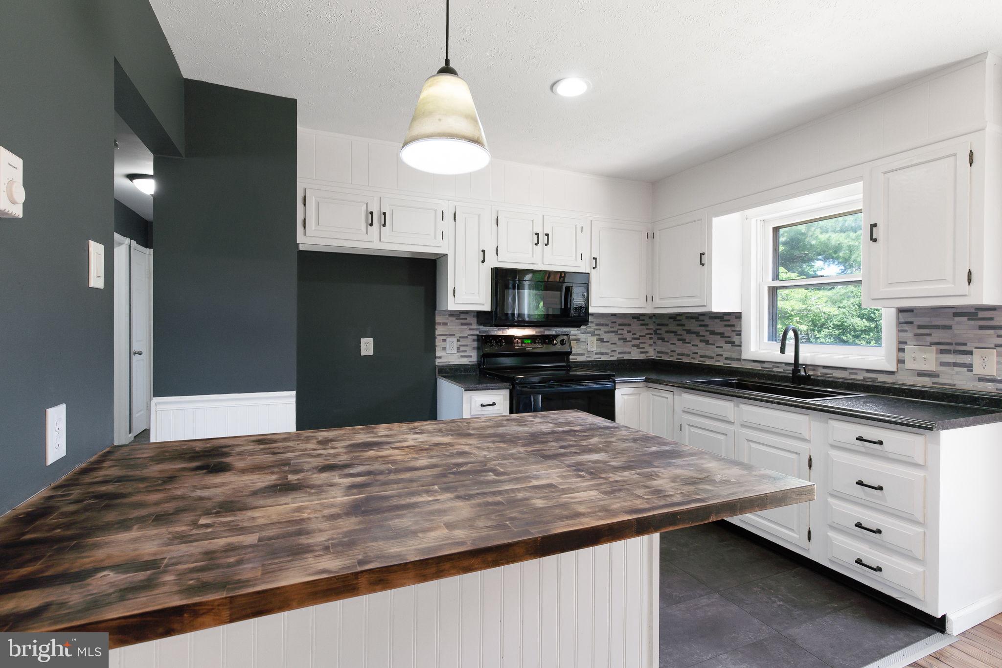 1312 Birch Road Lebanon, PA 17042 - Photo 7 of 26 Gallery Image 7