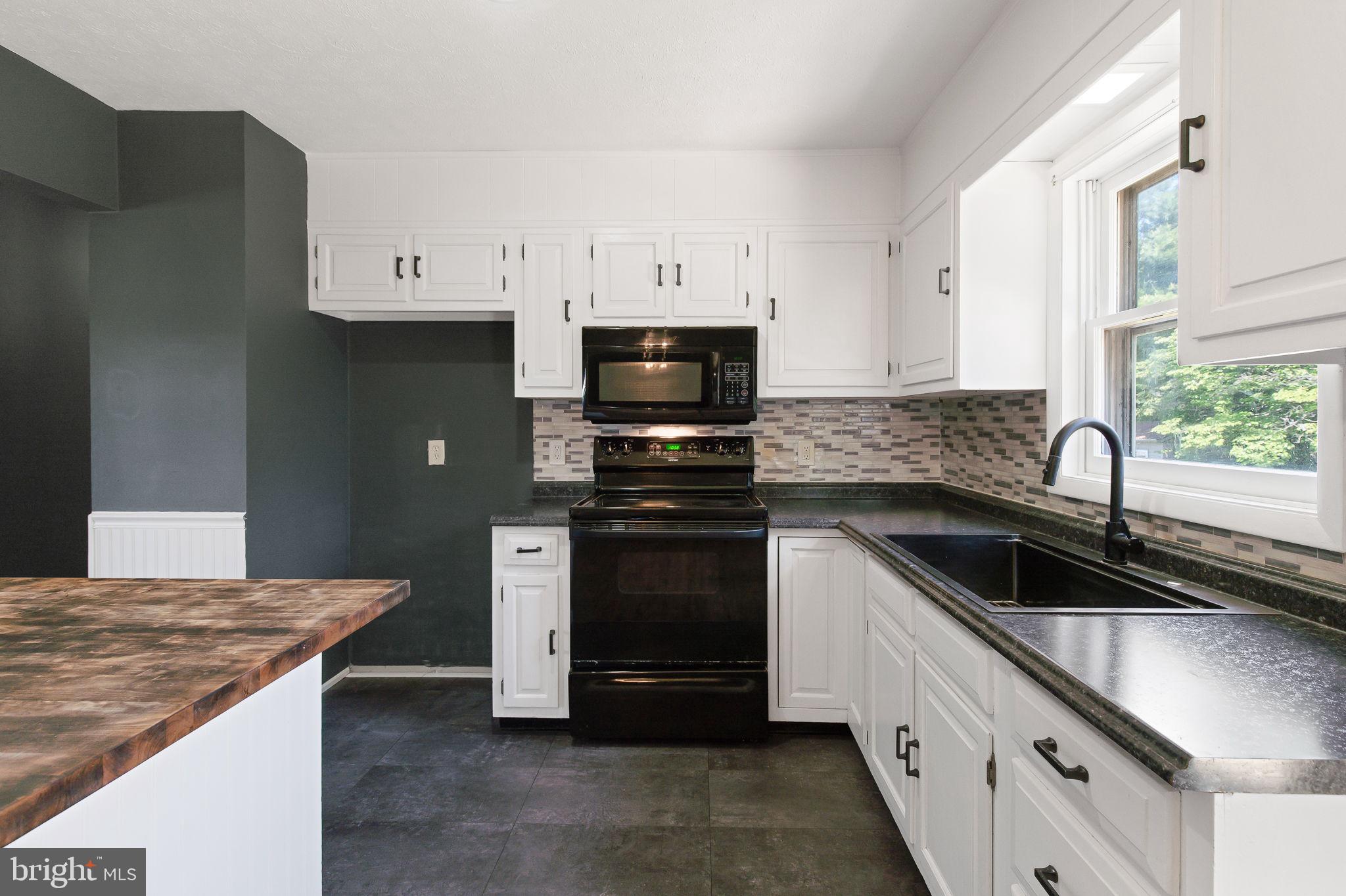 1312 Birch Road Lebanon, PA 17042 - Photo 8 of 26 Gallery Image 8