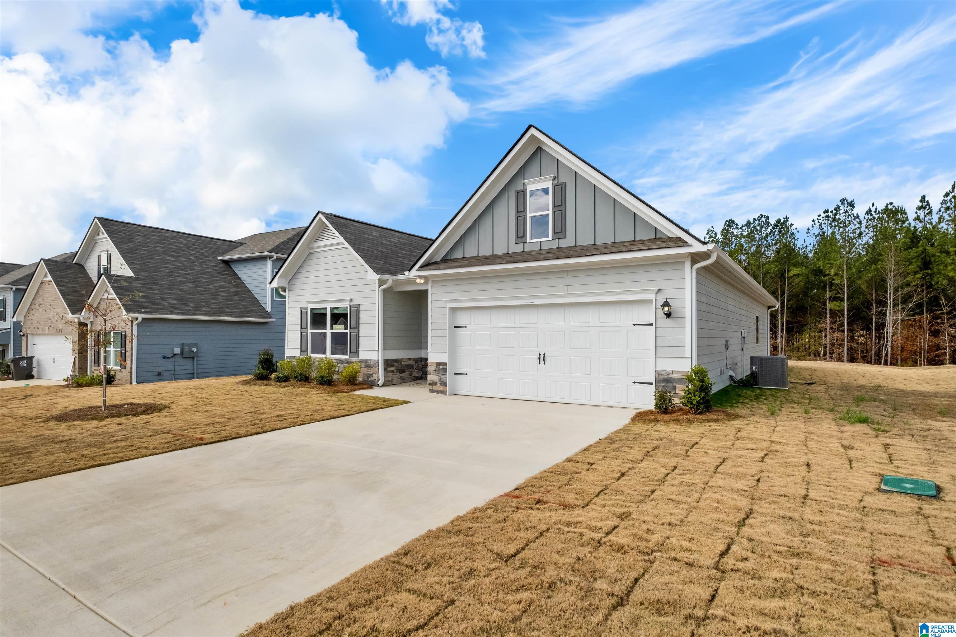 435 Ridgefield Drive Odenville, AL 35120 - Photo 4 of 34