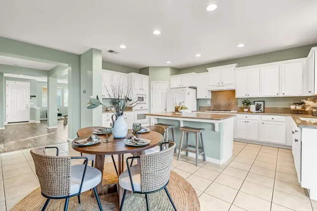 $559,000 | 2986 Mary Avenue, Sanger, CA 93657