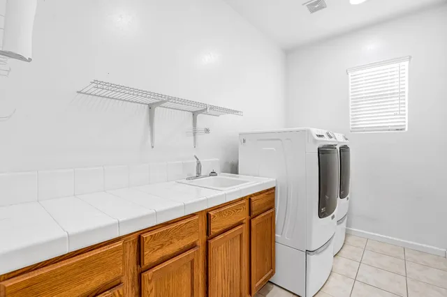 $559,000 | 2986 Mary Avenue, Sanger, CA 93657