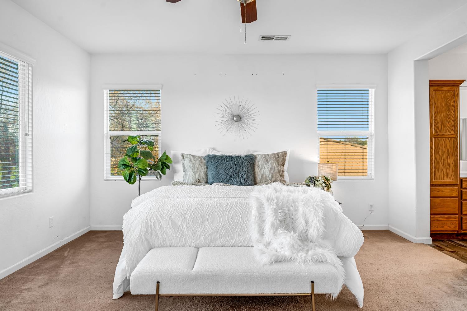 2986 Mary Avenue Sanger, CA 93657 - Photo 6 of 60