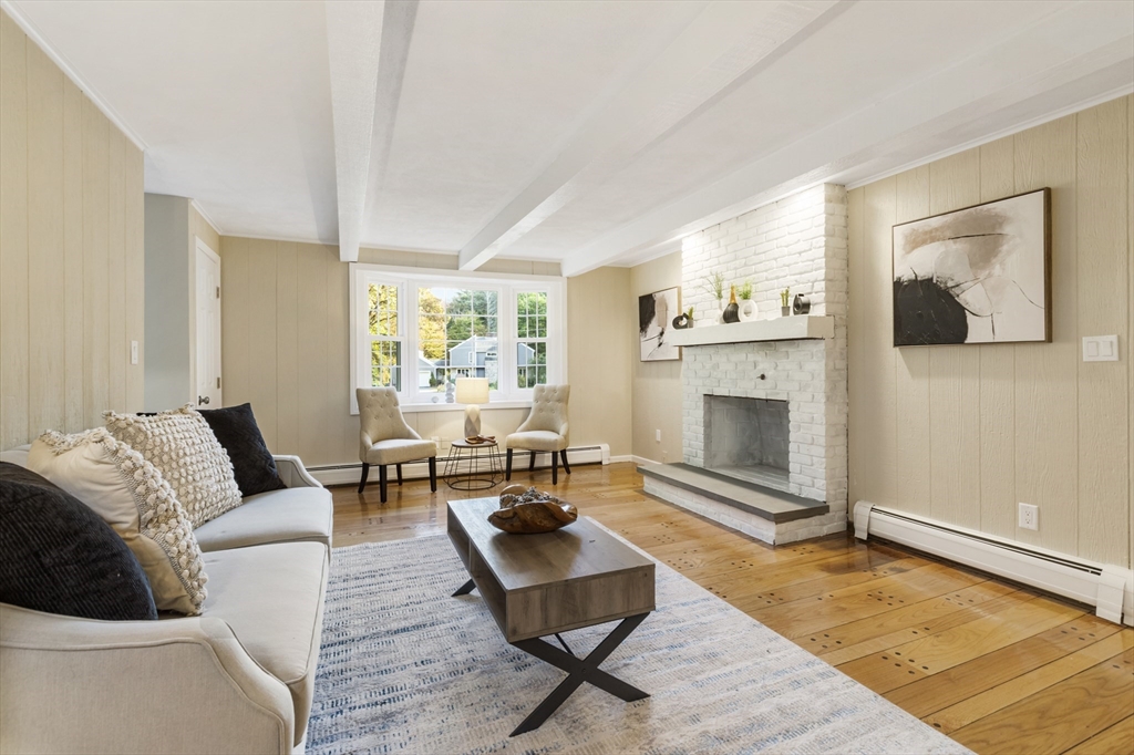 11 Forest Road Foxboro, MA 02035 - Photo 12 of 42 Gallery Image 12