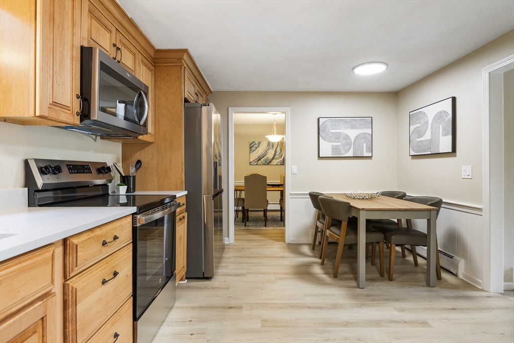 11 Forest Road Foxboro, MA 02035 - Photo 17 of 42 Gallery Image 17