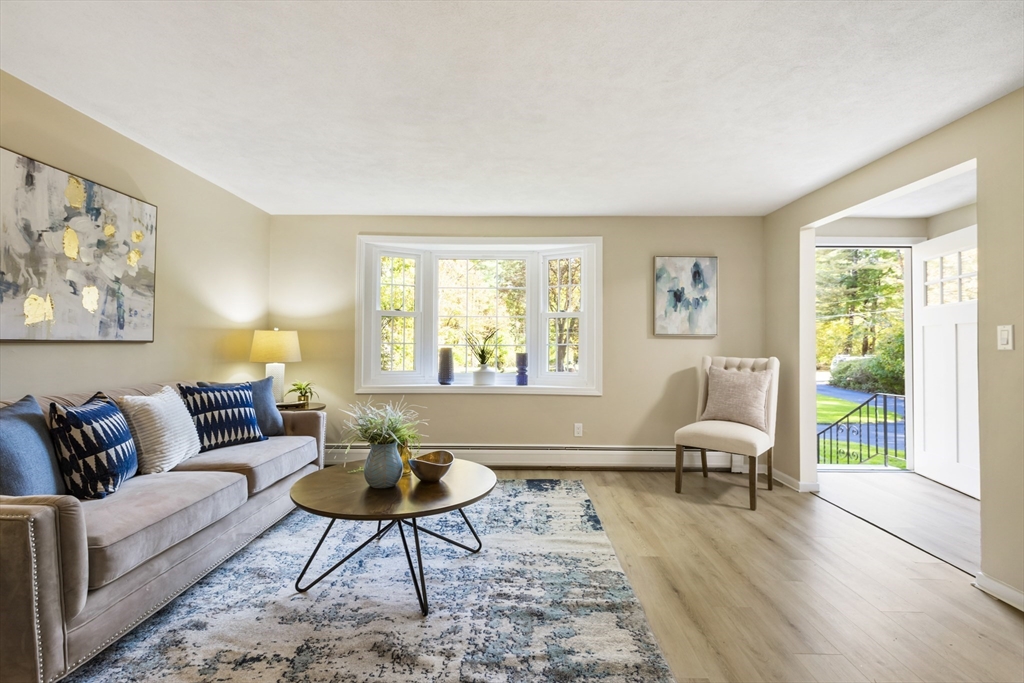 11 Forest Road Foxboro, MA 02035 - Photo 8 of 42 Gallery Image 8
