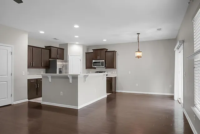 $2,600 | 223 Alpine Road, Summerville, SC 29485