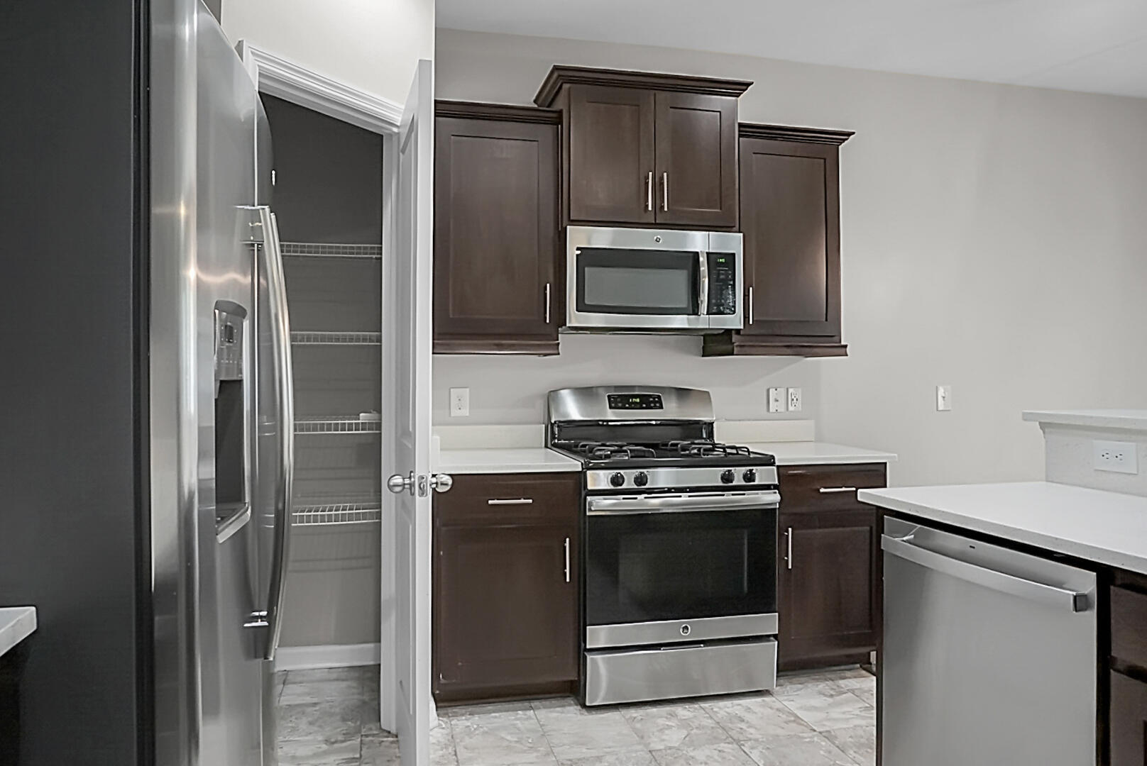 223 Alpine Road Summerville, SC 29485 - Photo 9 of 25 223 Alpine Road