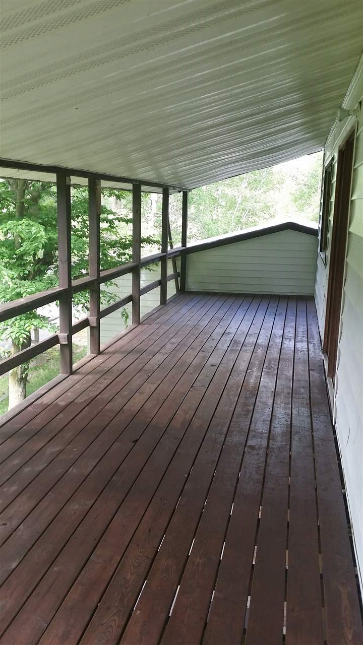 8405 South Meridian Road Shepherd, MI 48883 - Photo 22 of 29 1847773-21.JPG