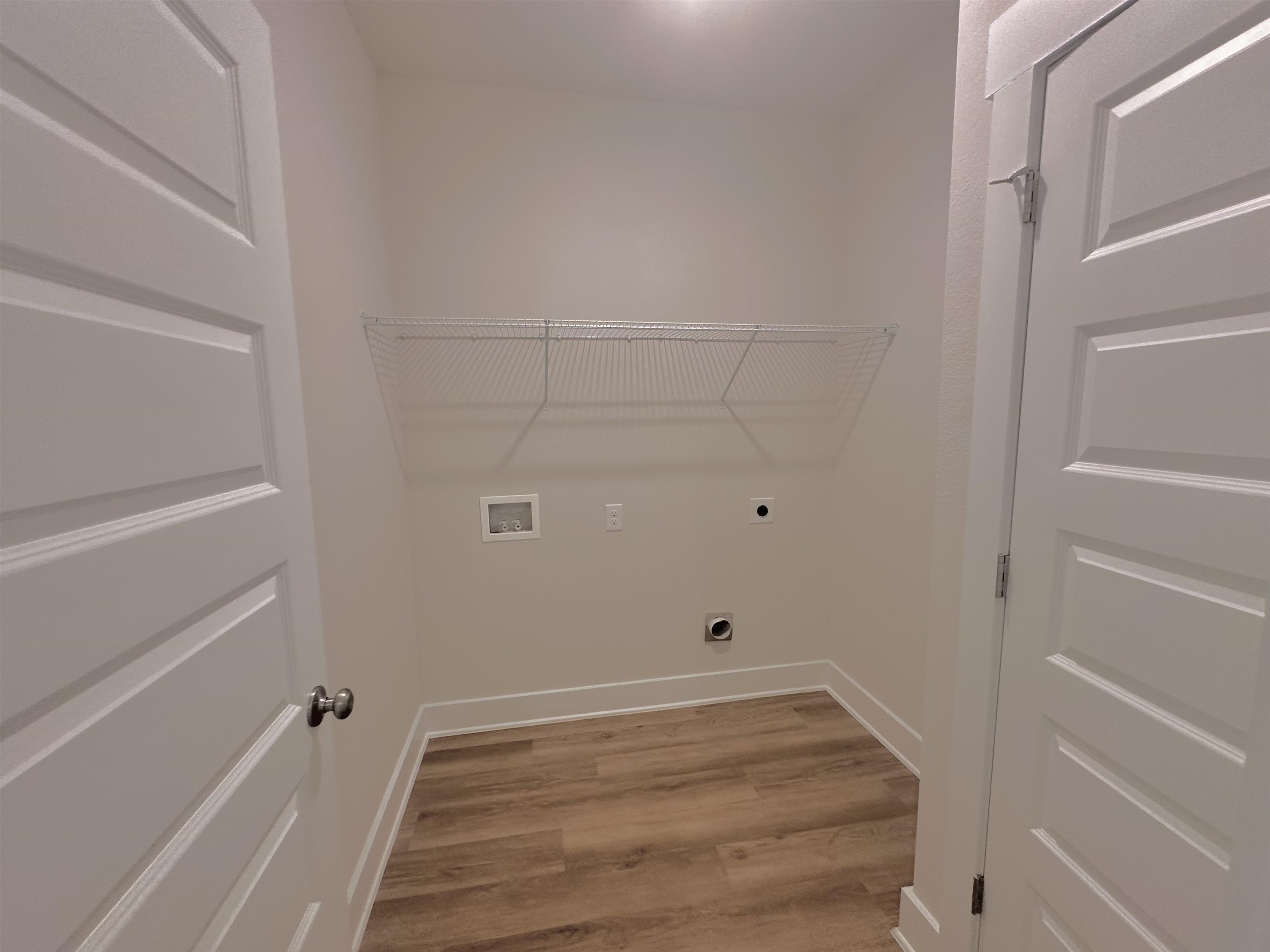 342 Barndling Street Fairhope, AL 36532 - Photo 28 of 50 Laundry