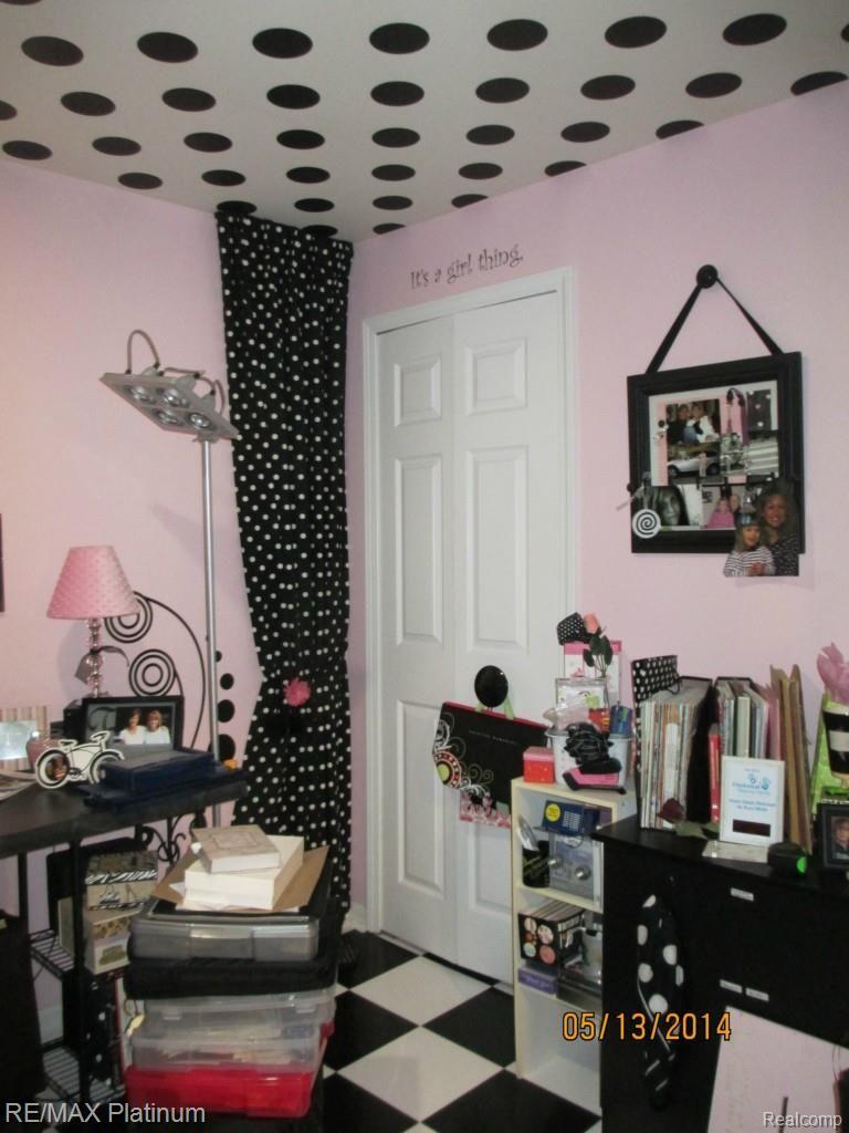 2450 Pollock Road Grand Blanc, MI 48439 - Photo 17 of 27 2450 Pollock 011 - Copy.jpg