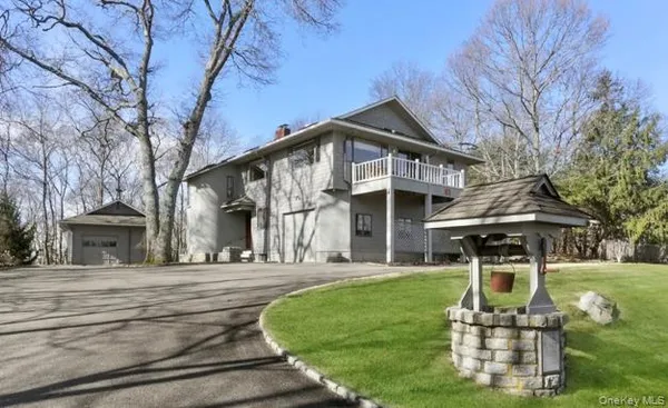 $1,350,000 | 81 Manor Lane, Jamesport, NY 11901