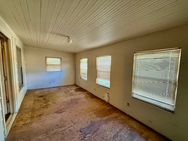 $100,000 | 401 West Bradley Avenue, Champaign, IL 61820