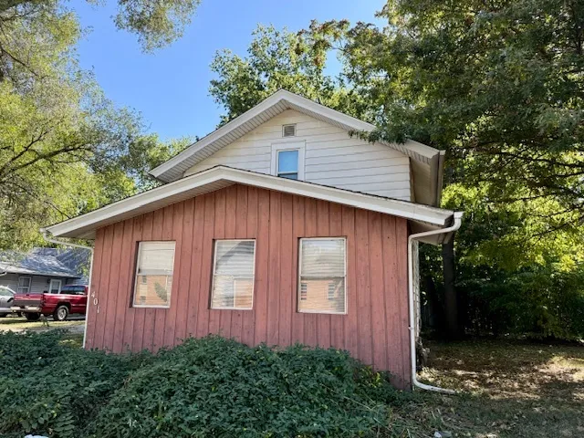 $100,000 | 401 West Bradley Avenue, Champaign, IL 61820