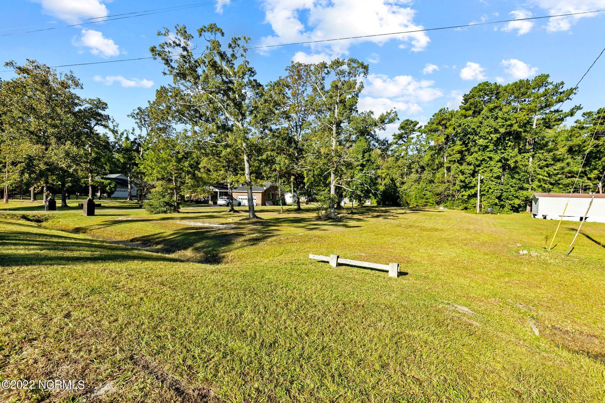 603 Ferry Road Havelock, NC 28532 - Photo 12 of 41 E68FB2B3-7ACE-4F0E-B9B0-93C17BC4AF67