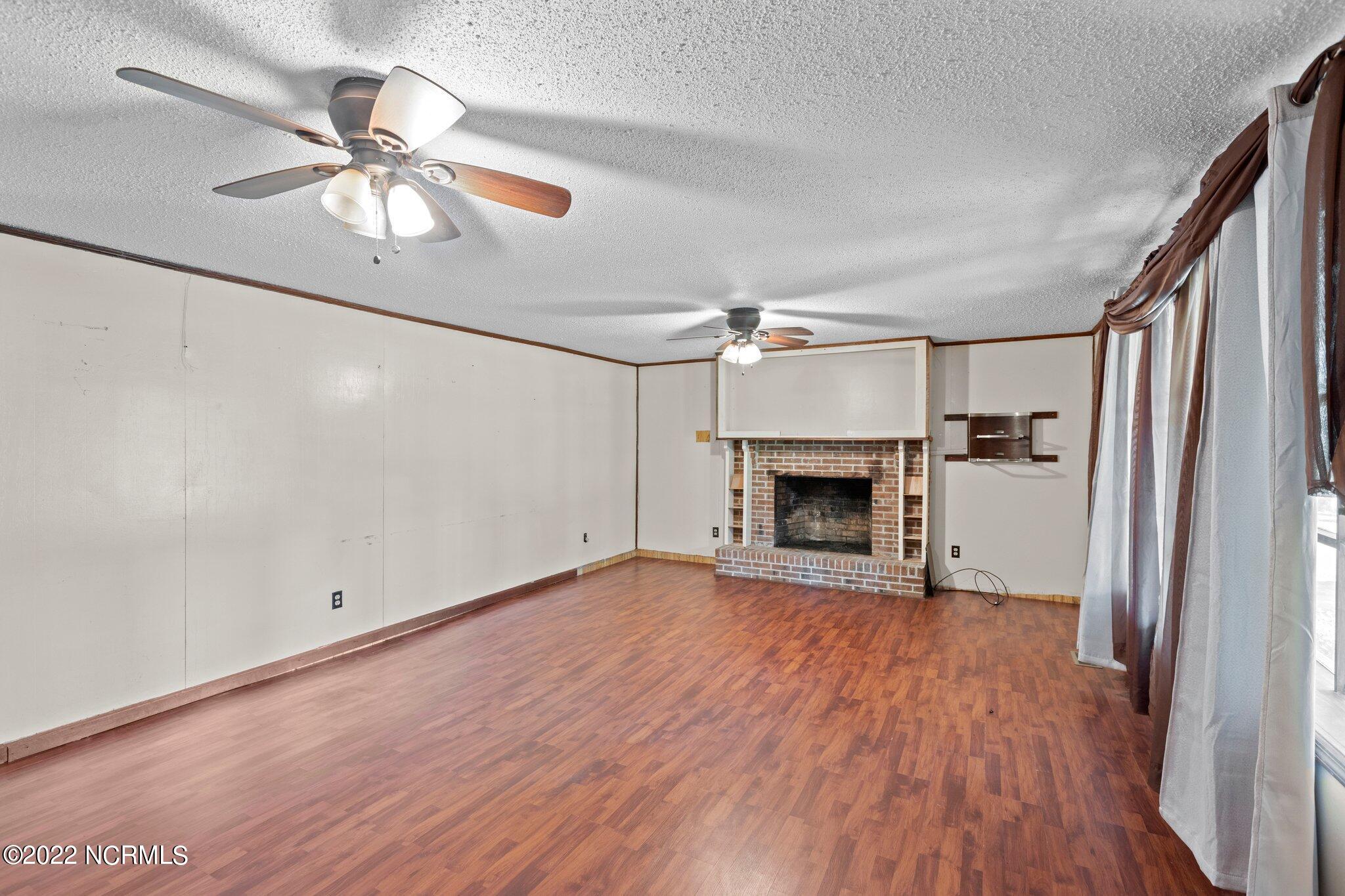 603 Ferry Road Havelock, NC 28532 - Photo 13 of 41 55486D2B-F451-4CAC-BAC8-5460B461133D