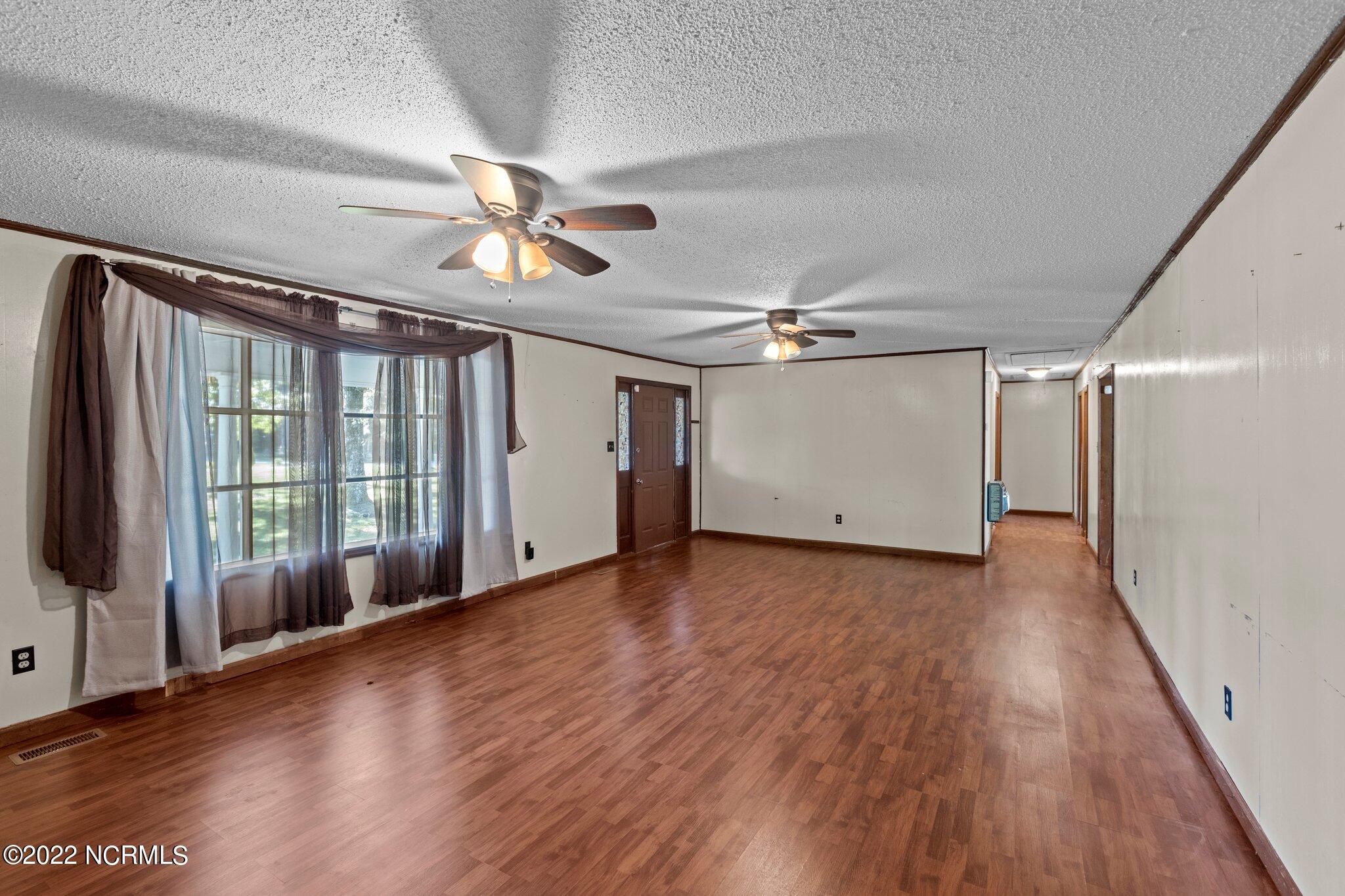 603 Ferry Road Havelock, NC 28532 - Photo 14 of 41 5F825BCB-C961-4091-96AA-B8A9E2DA481D
