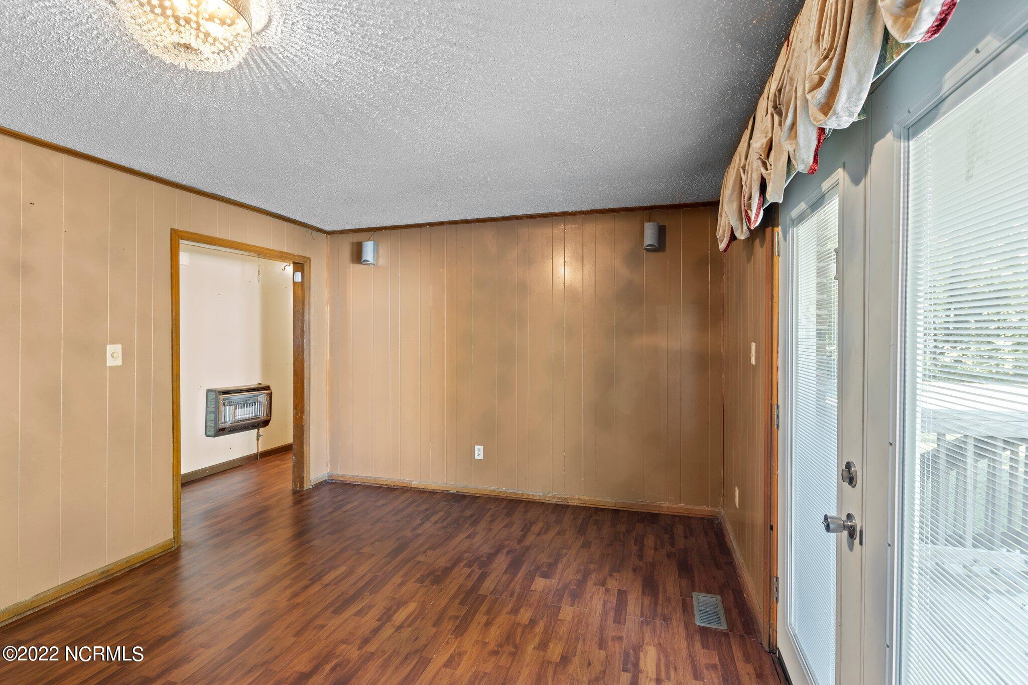 603 Ferry Road Havelock, NC 28532 - Photo 24 of 41 28EB0BAF-2426-4F79-B151-A7B6FE29E9E4