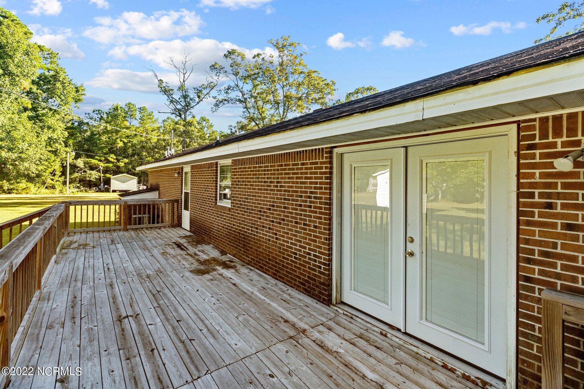 603 Ferry Road Havelock, NC 28532 - Photo 8 of 41 815C0BD5-9FD8-428A-9B68-2A3CB7977CBA