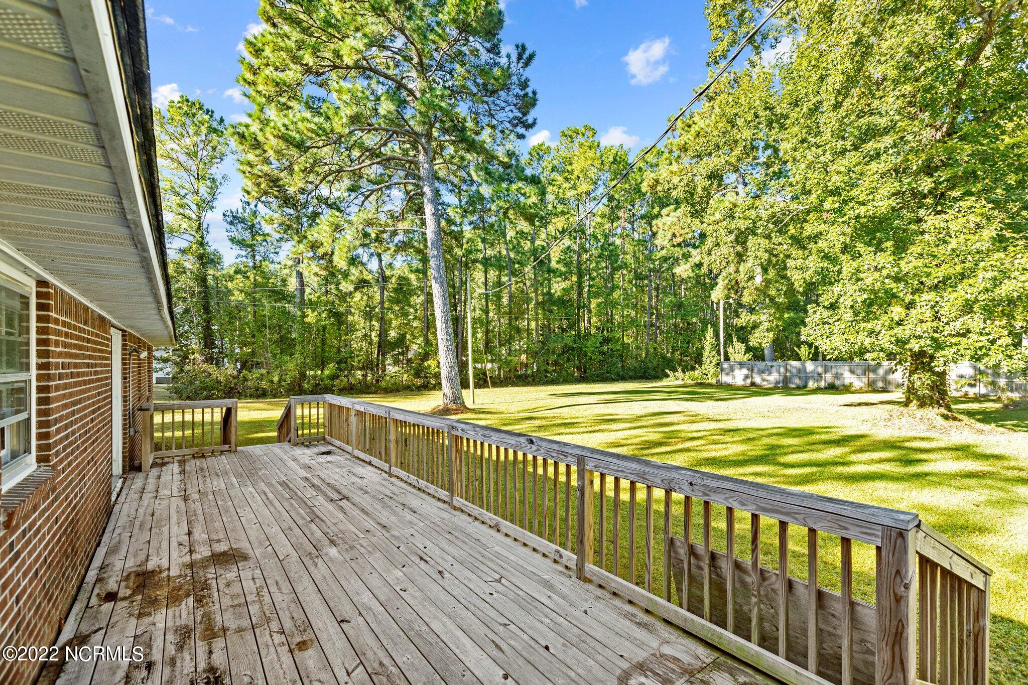 603 Ferry Road Havelock, NC 28532 - Photo 9 of 41 DA94156F-D322-4EC1-81C0-CB215C9B83FC