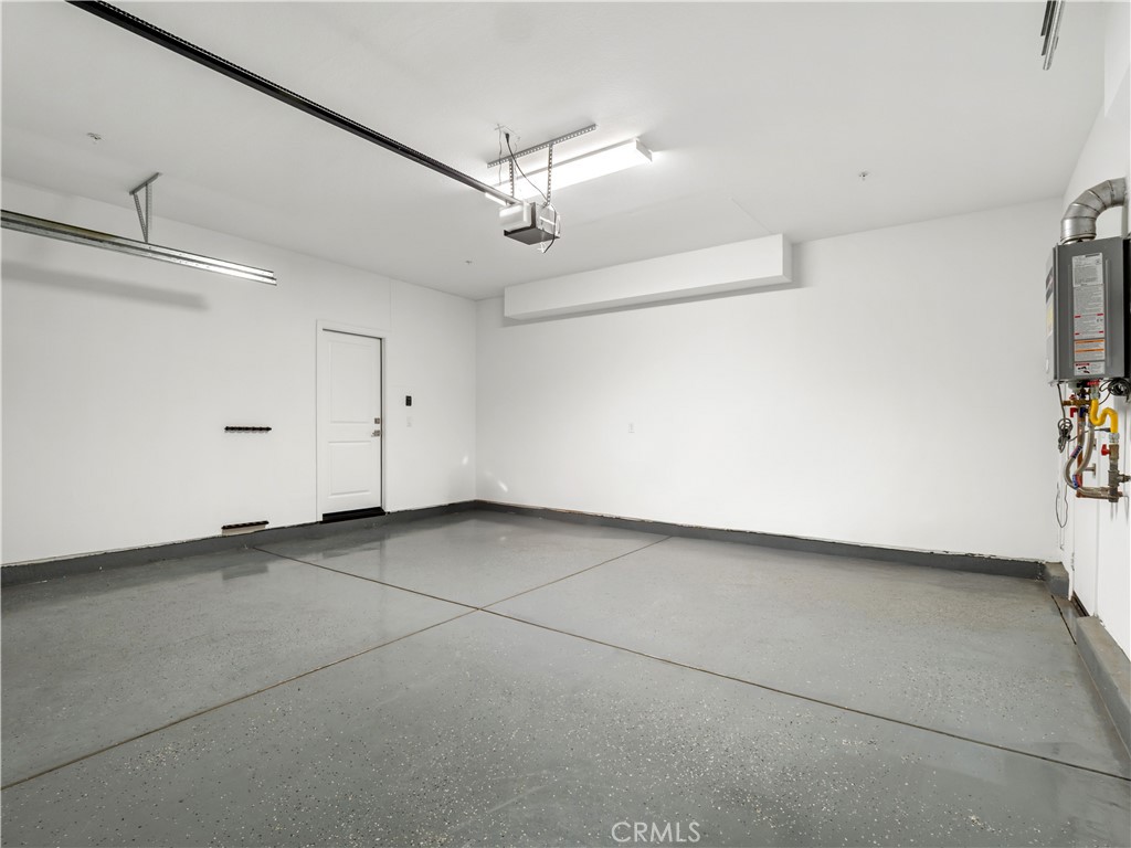 20650 Huntley Way Saugus, CA 91350 - Photo 24 of 35