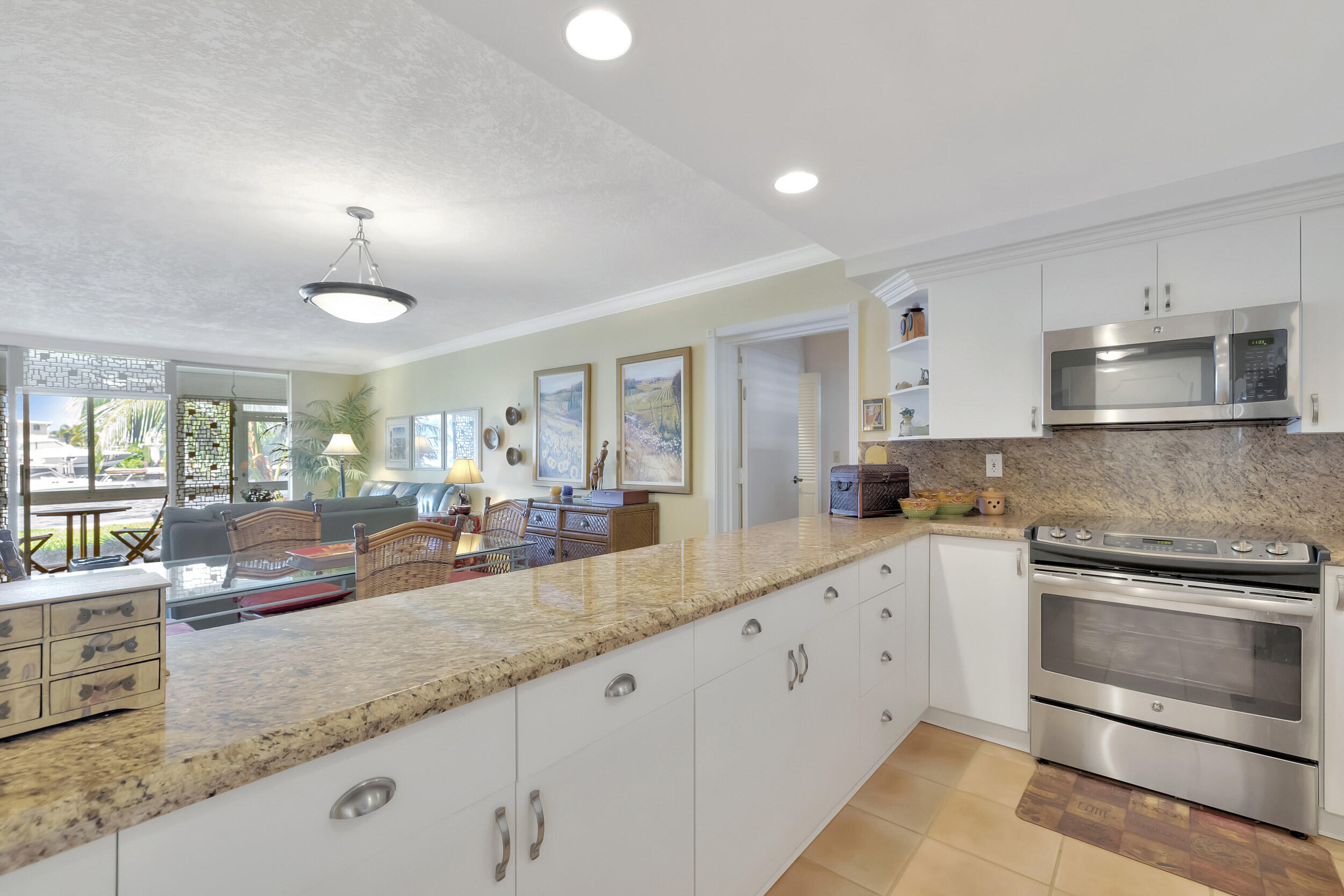 303 North Riverside Drive, Unit 101 Pompano Beach, FL 33062 - Photo 26 of 41 64_5z3a6967