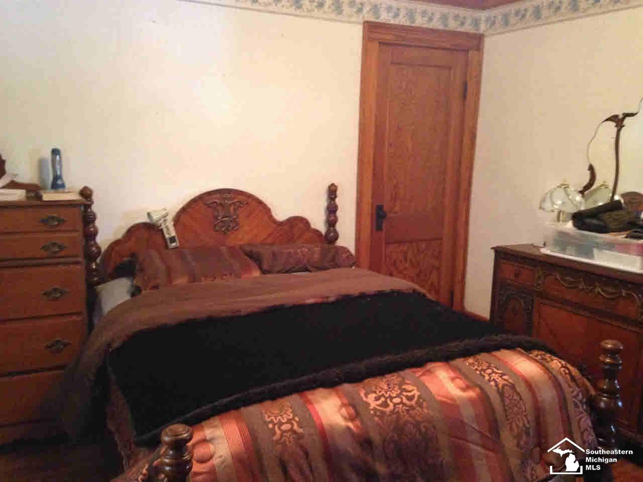 10716 Exeter Road Carleton, MI 48117 - Photo 11 of 25