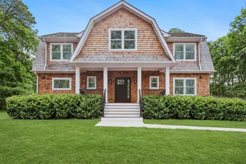 $2,695,000 | 148 Hills Station Road, Southampton, NY 11968