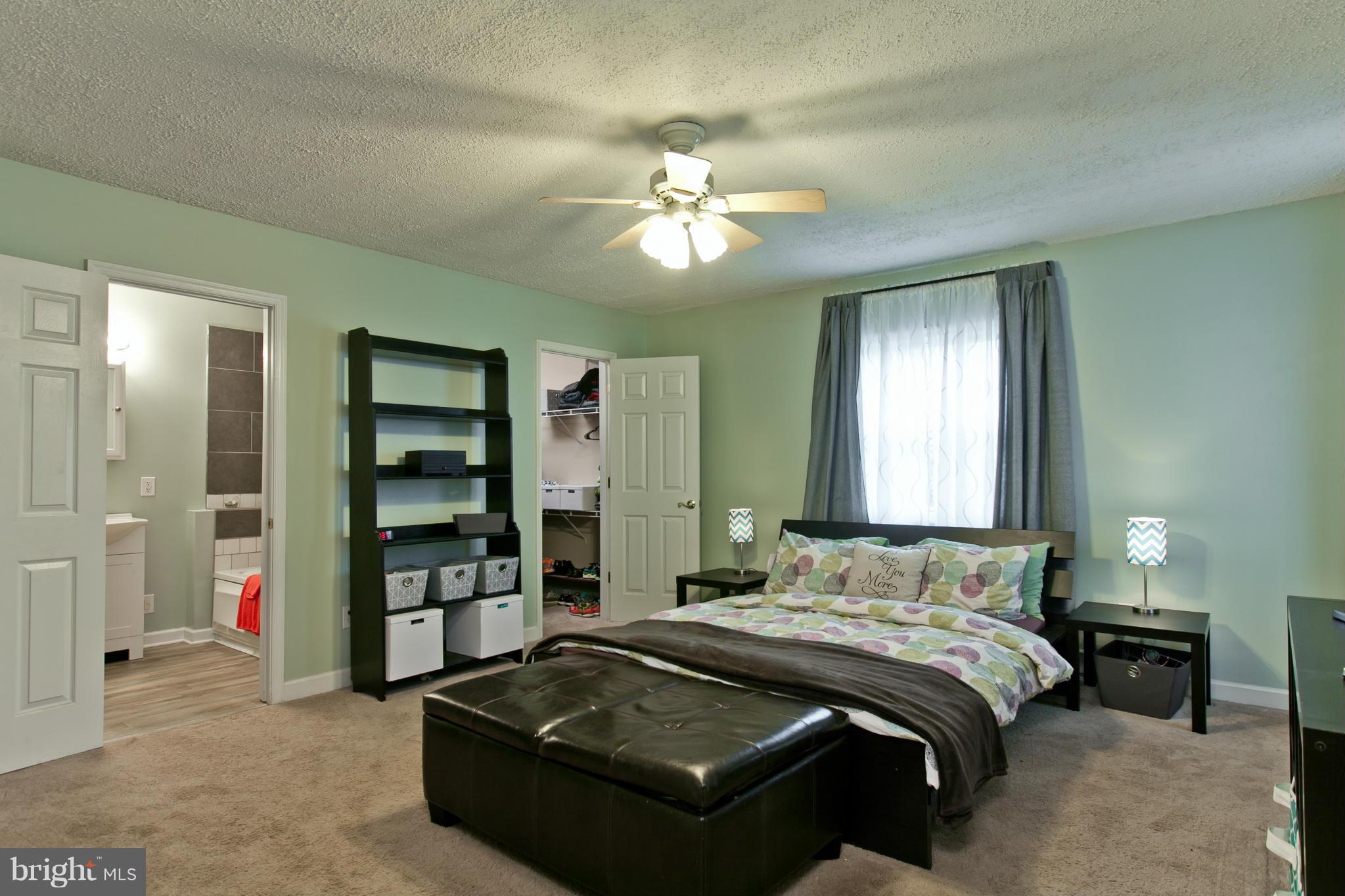813 Park Road Hagerstown, MD 21740 - Photo 14 of 30 Bedroom (Master)